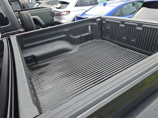 Used 2024 Jeep Gladiator Mojave w/ Safety Group image 5