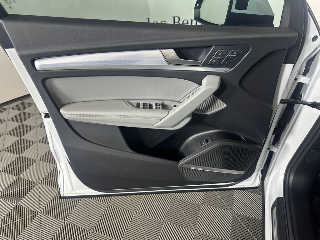 Used 2024 Audi Q5 2.0T Prestige image 10