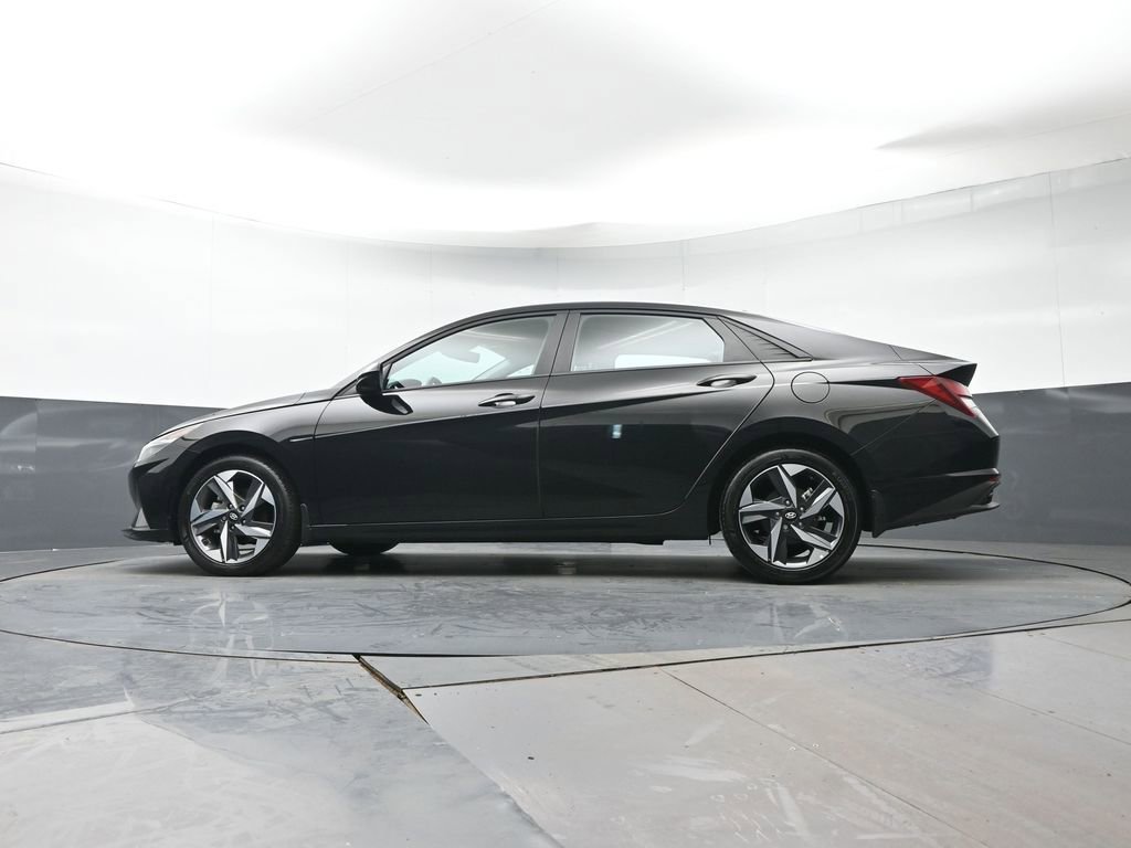 Used 2023 Hyundai Elantra SEL w/ Convenience Package FWD image 26