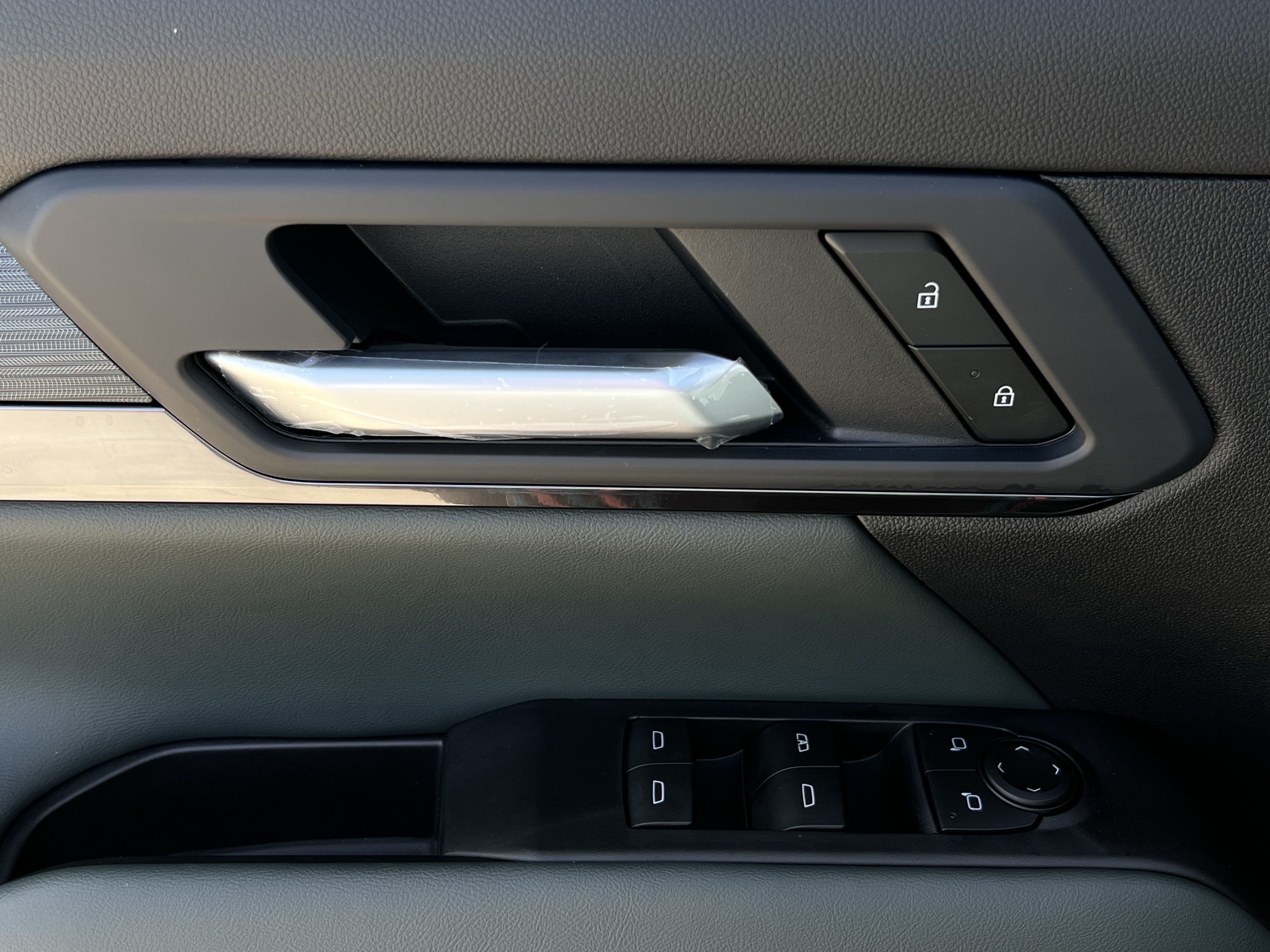 New 2026 GMC Terrain AT4 w/ Technology Package II AWD/4WD image 24