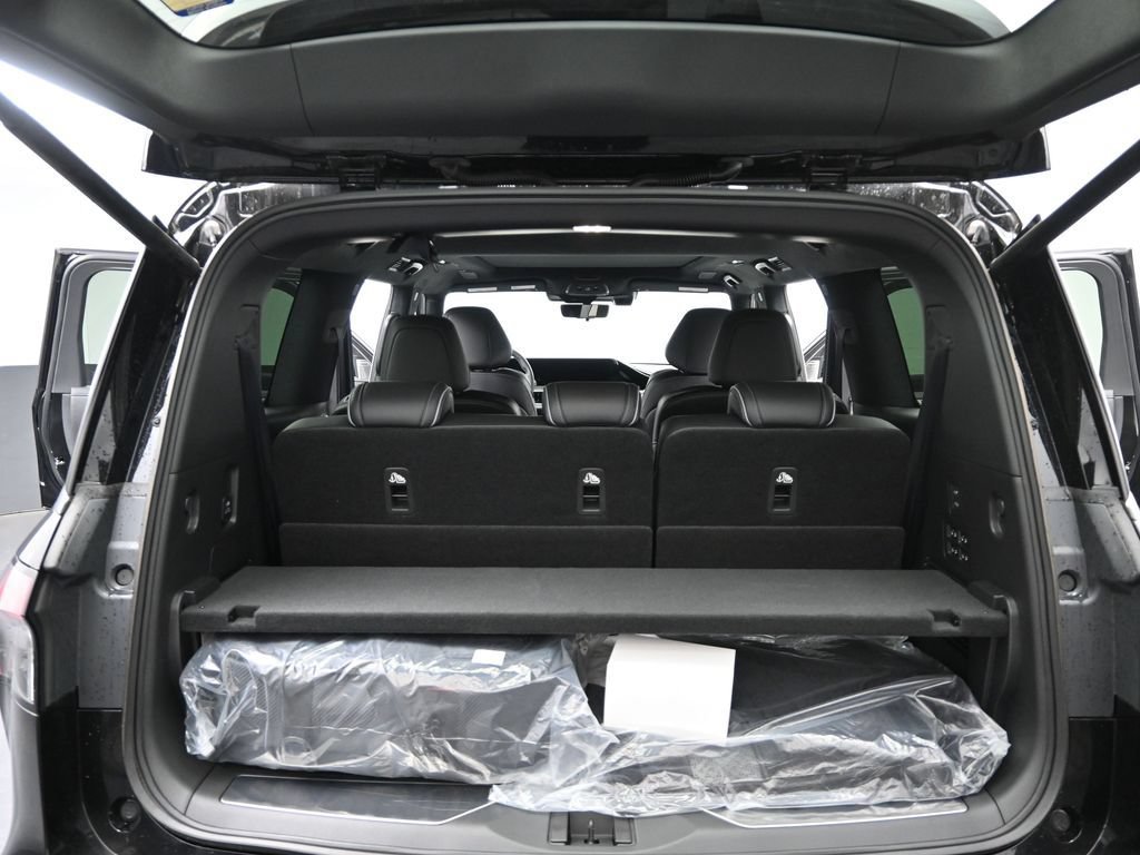 New 2026 INFINITI QX80 Autograph w/ Premium Cargo Package AWD/4WD image 22