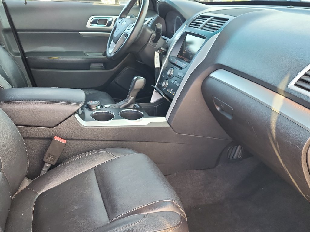Used 2013 Ford Explorer XLT AWD/4WD image 20