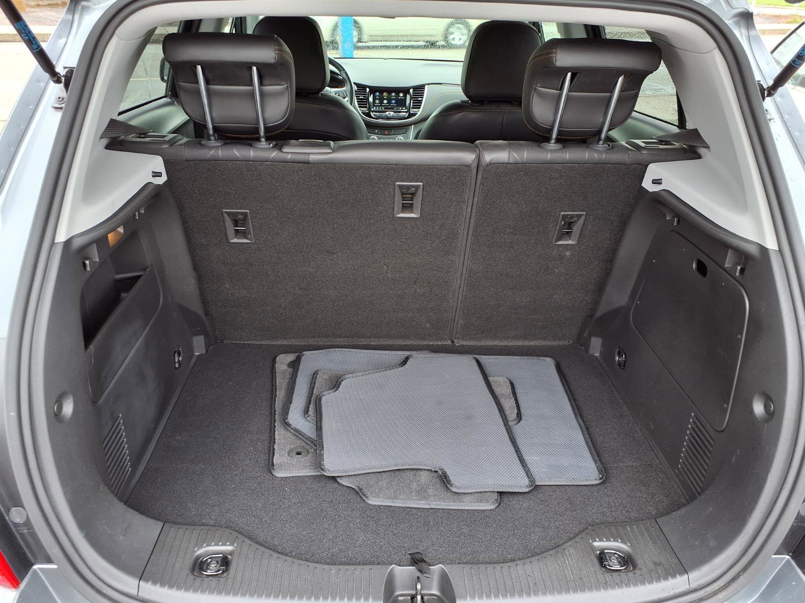 Used 2019 Chevrolet Trax LT w/ LT Convenience Package FWD image 10