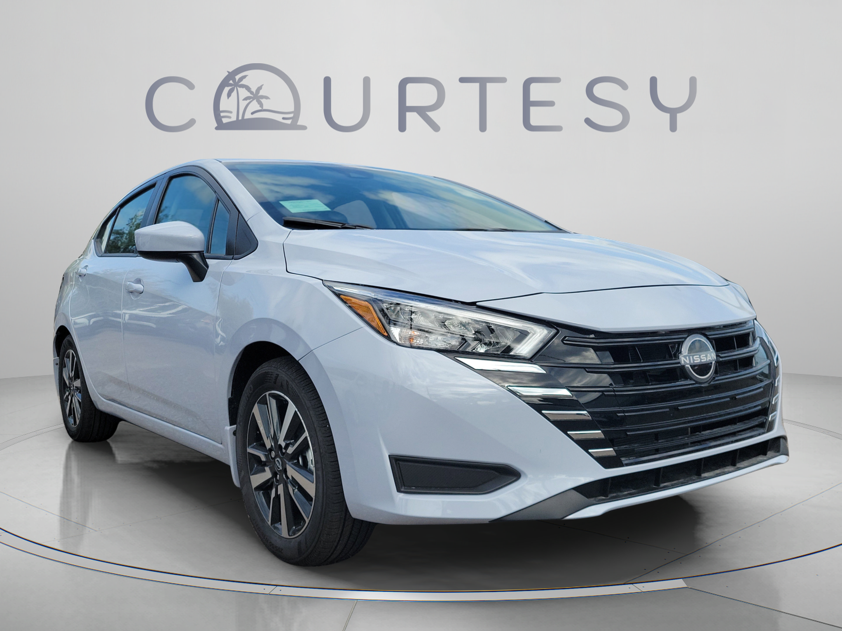 New 2025 Nissan Versa SV w/ Trunk Package FWD image 6