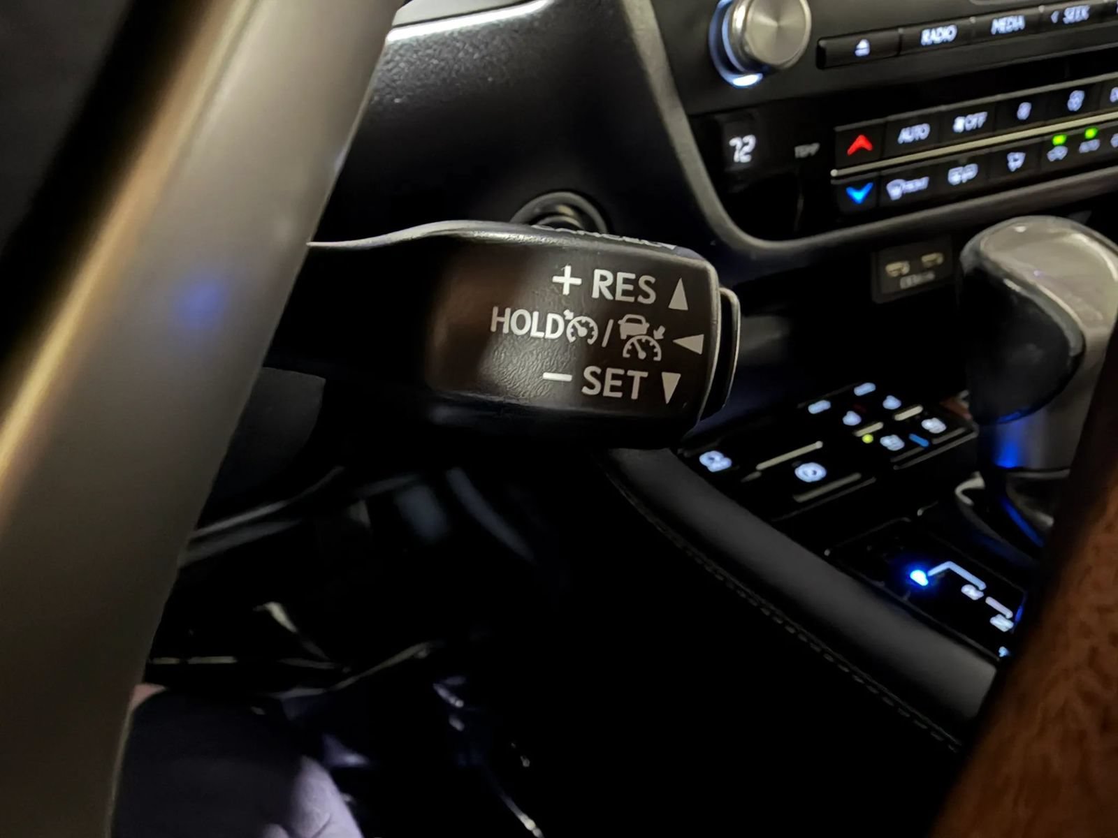 Used 2020 Lexus RX 350 AWD w/ Premium Package image 27
