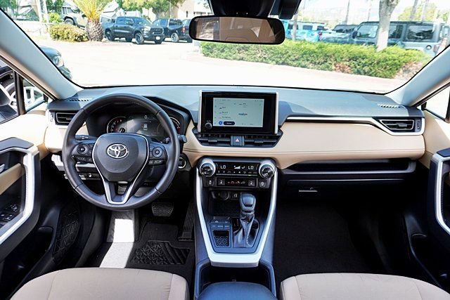 Used 2025 Toyota RAV4 XLE w/ Convenience Package FWD image 19