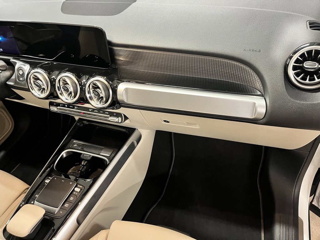 Certified 2022 Mercedes-Benz GLB 250 image 21