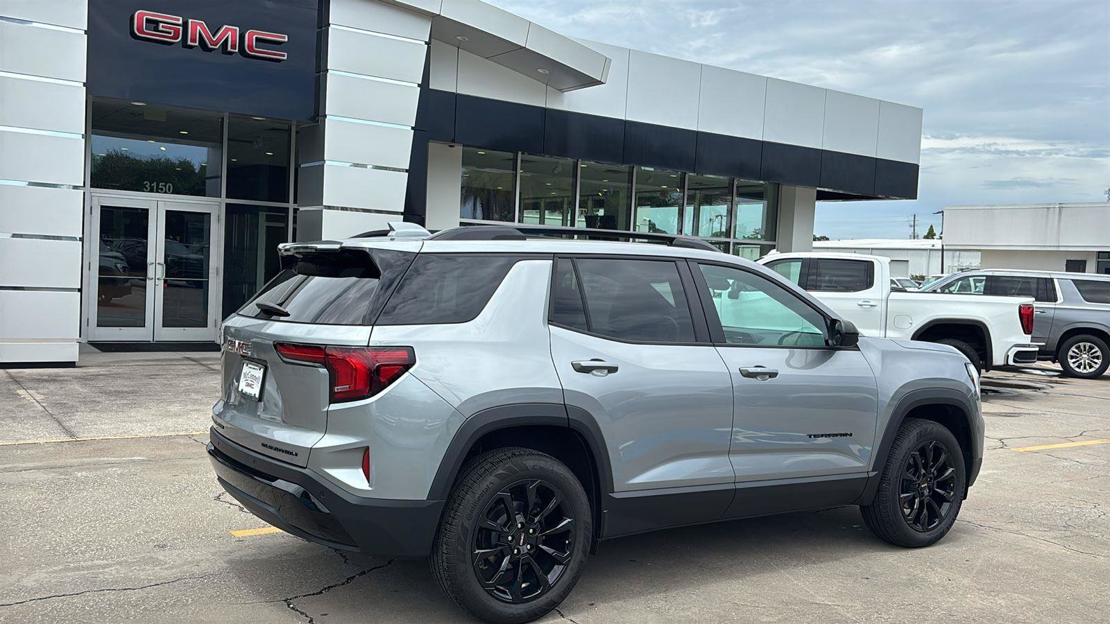 New 2026 GMC Terrain Elevation w/ Elevation Premium Package AWD/4WD image 7