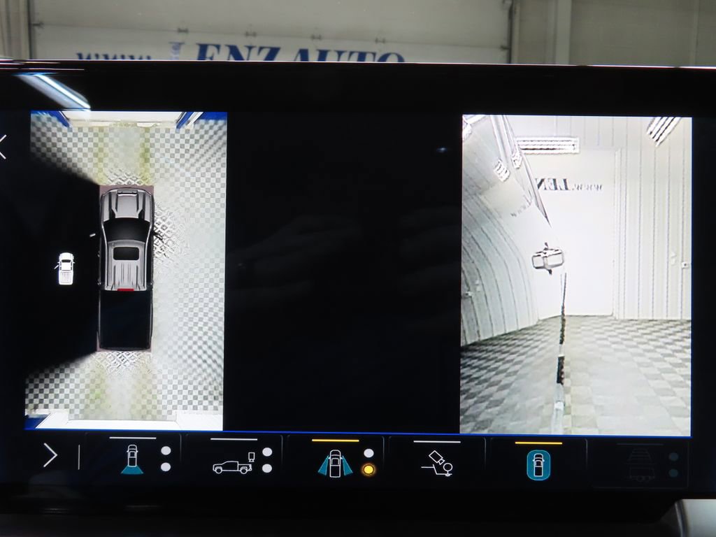 Used 2024 Chevrolet Silverado 2500 High Country w/ High Country Premium Package image 20