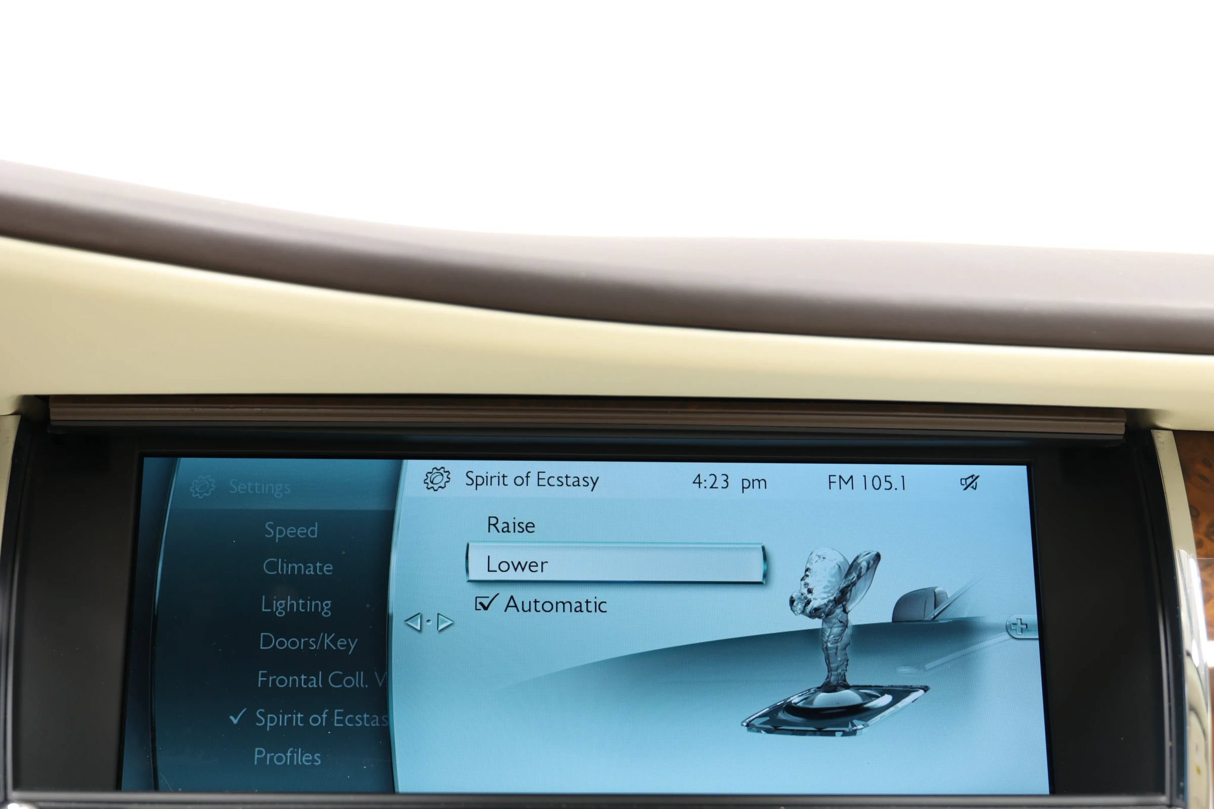 Used 2016 Rolls-Royce Ghost RWD image 41
