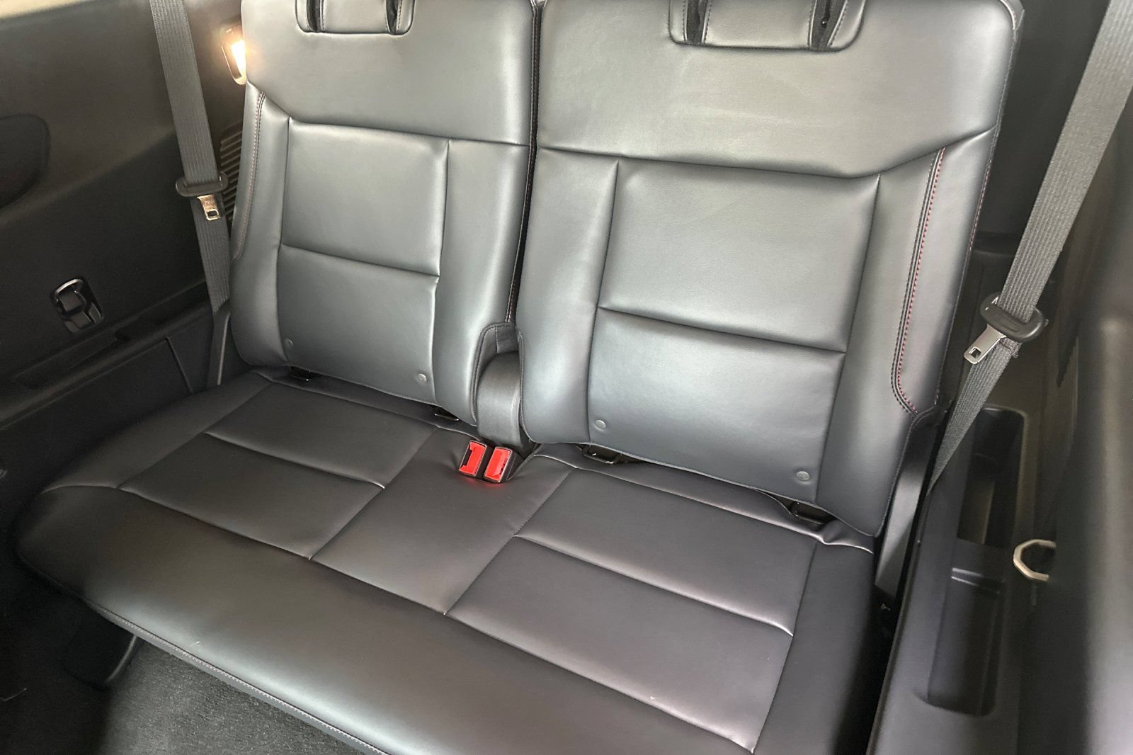 New 2026 Ford Explorer ST-Line w/ ST-Line Street Pack RWD image 15
