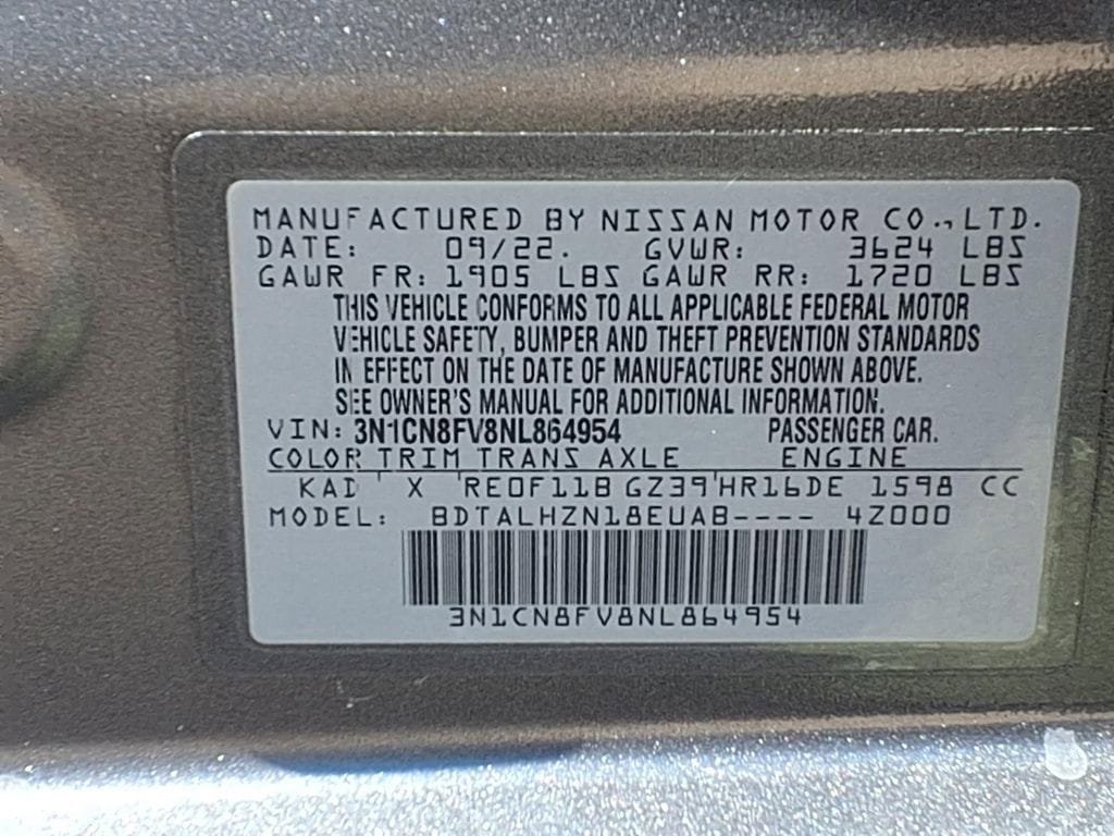 Used 2022 Nissan Versa SR w/ Convenience Package FWD image 13