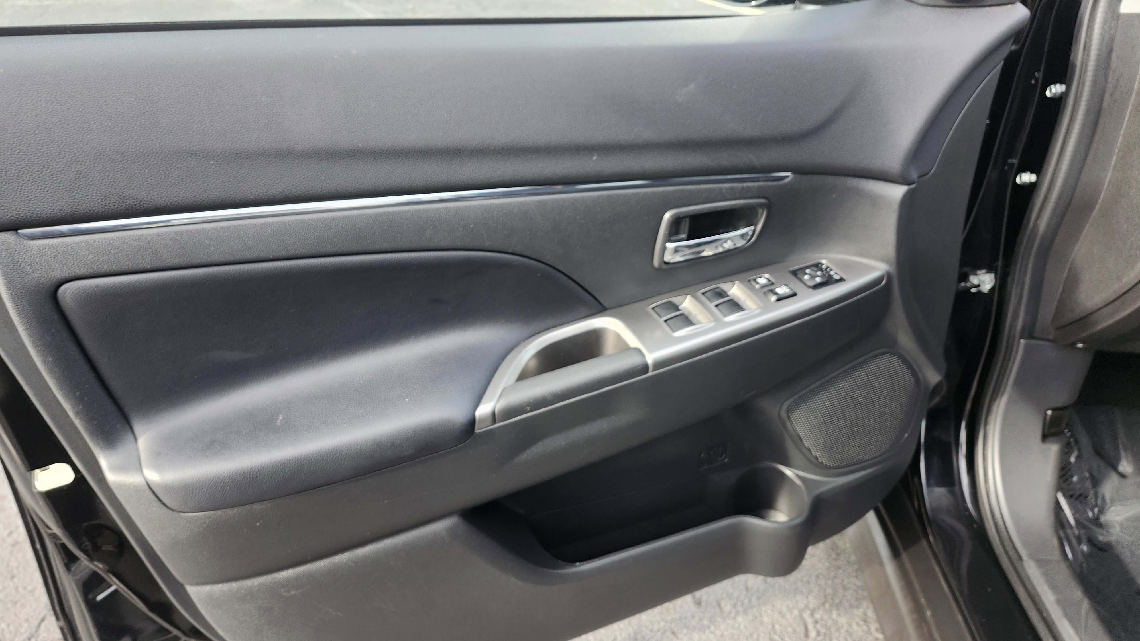 Used 2024 Mitsubishi Outlander Sport AWD image 26