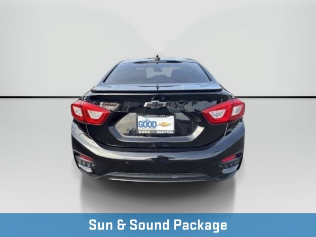 Used 2018 Chevrolet Cruze LT w/ Sun And Sound Package FWD image 4