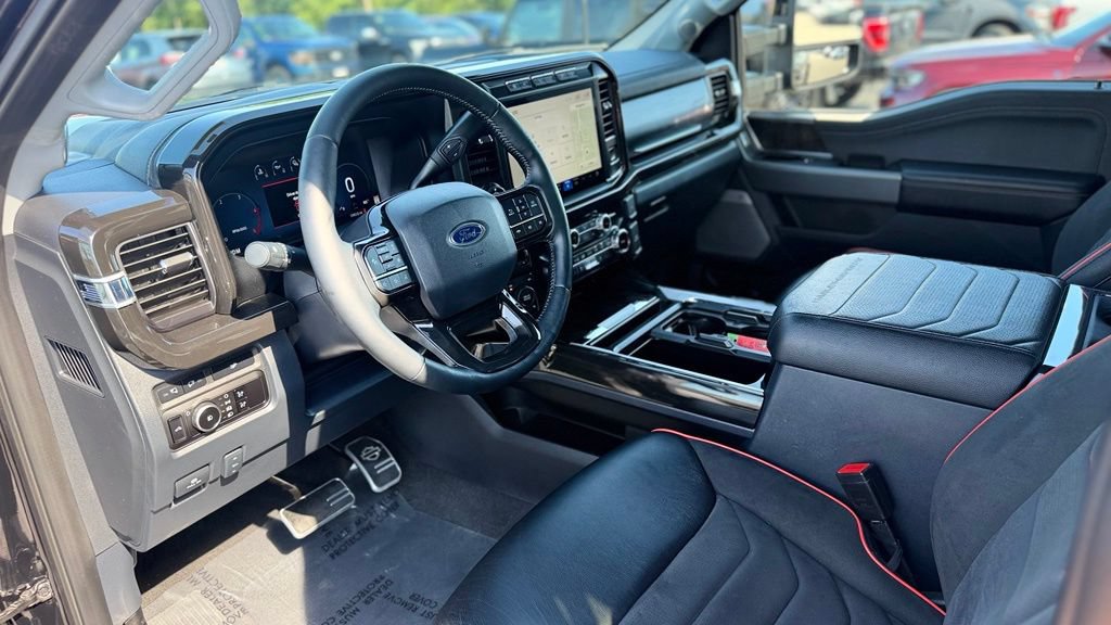 Used 2023 Ford F250 Lariat w/ Lariat Ultimate Package AWD/4WD image 14