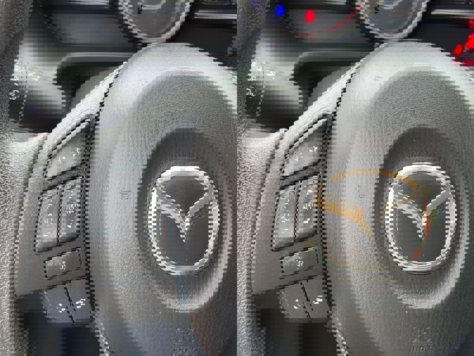 Used 2015 MAZDA MAZDA3 i Sport image 21