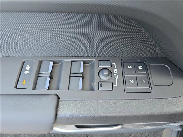 New 2026 Land Rover Defender 130 V8 image 26