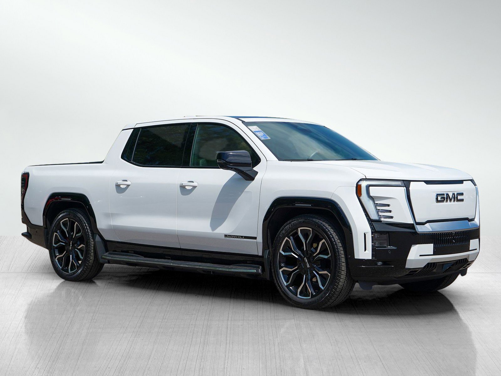 Used 2025 GMC Sierra EV Denali AWD/4WD image 7