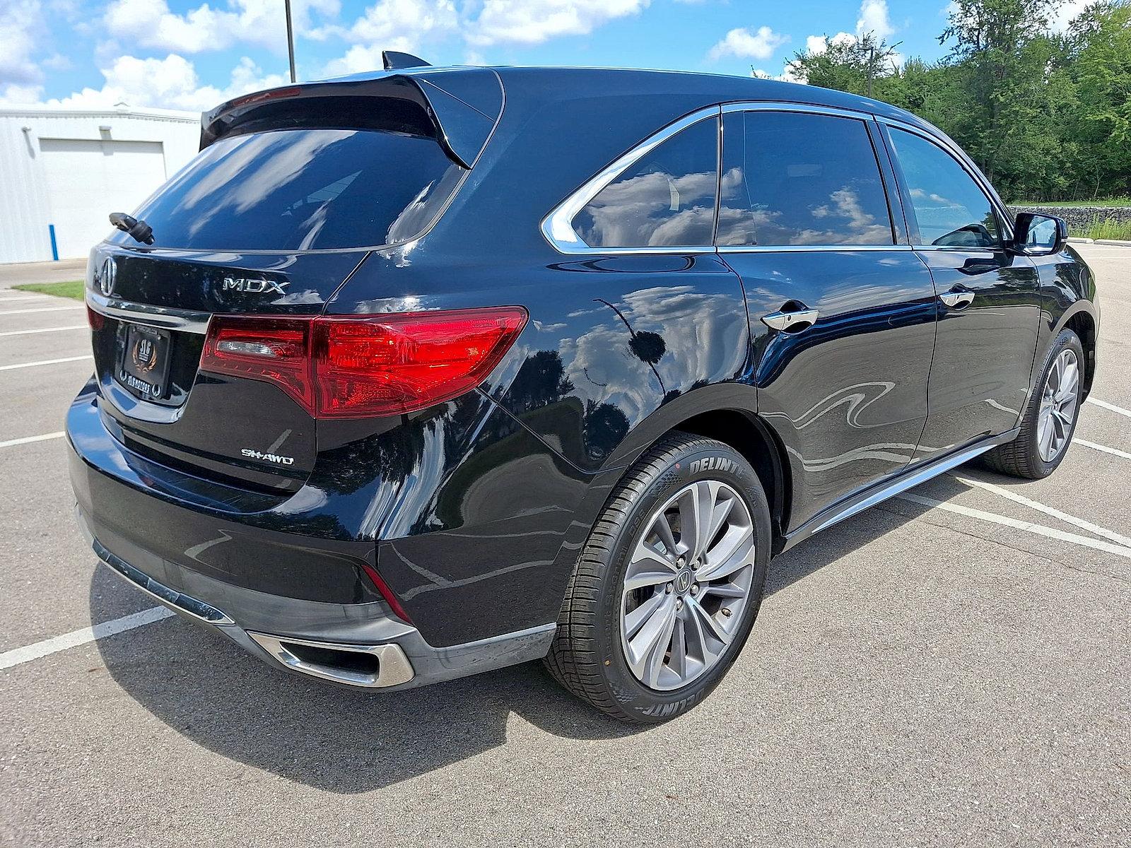 Used 2017 Acura MDX w/ Technology Package AWD/4WD image 25