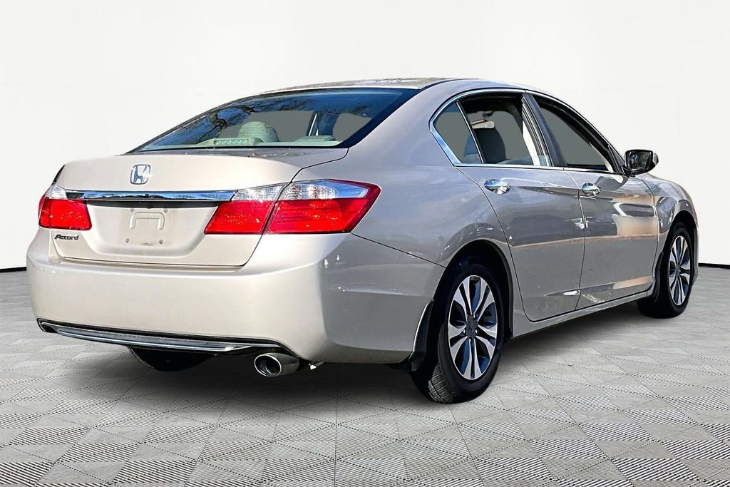 Used 2015 Honda Accord LX image 5