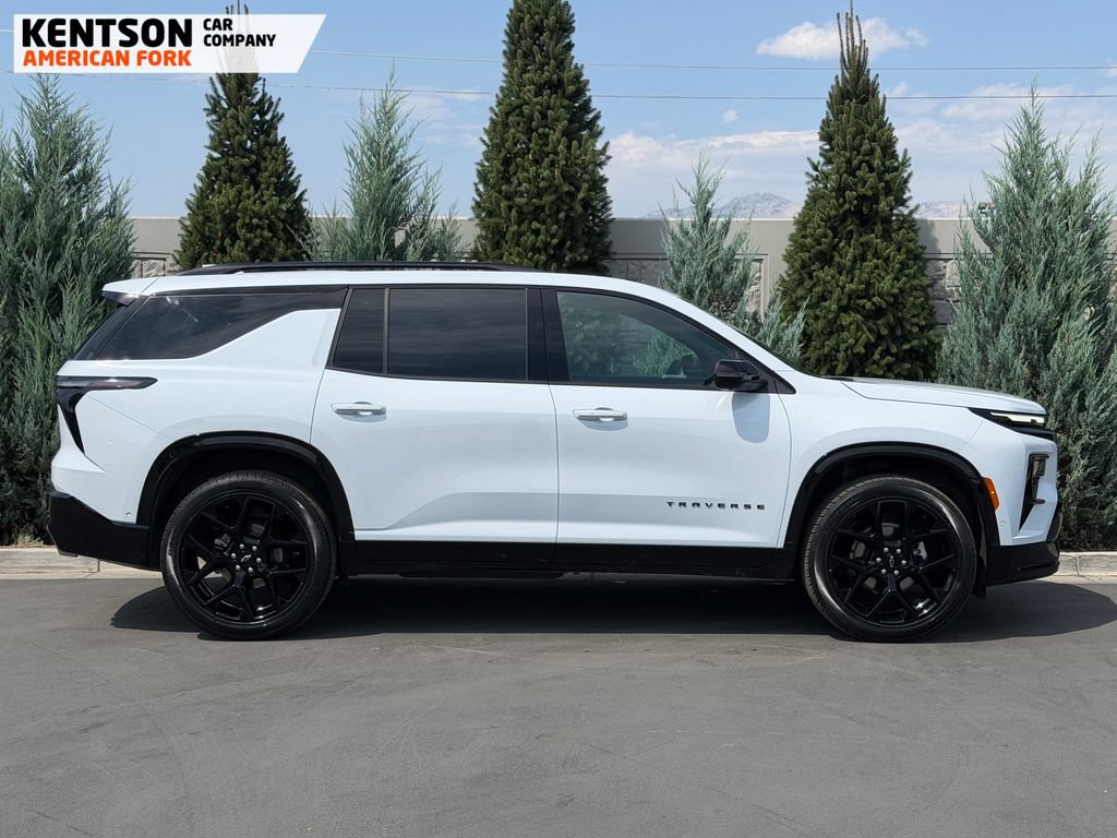 Used 2026 Chevrolet Traverse RS AWD/4WD image 7