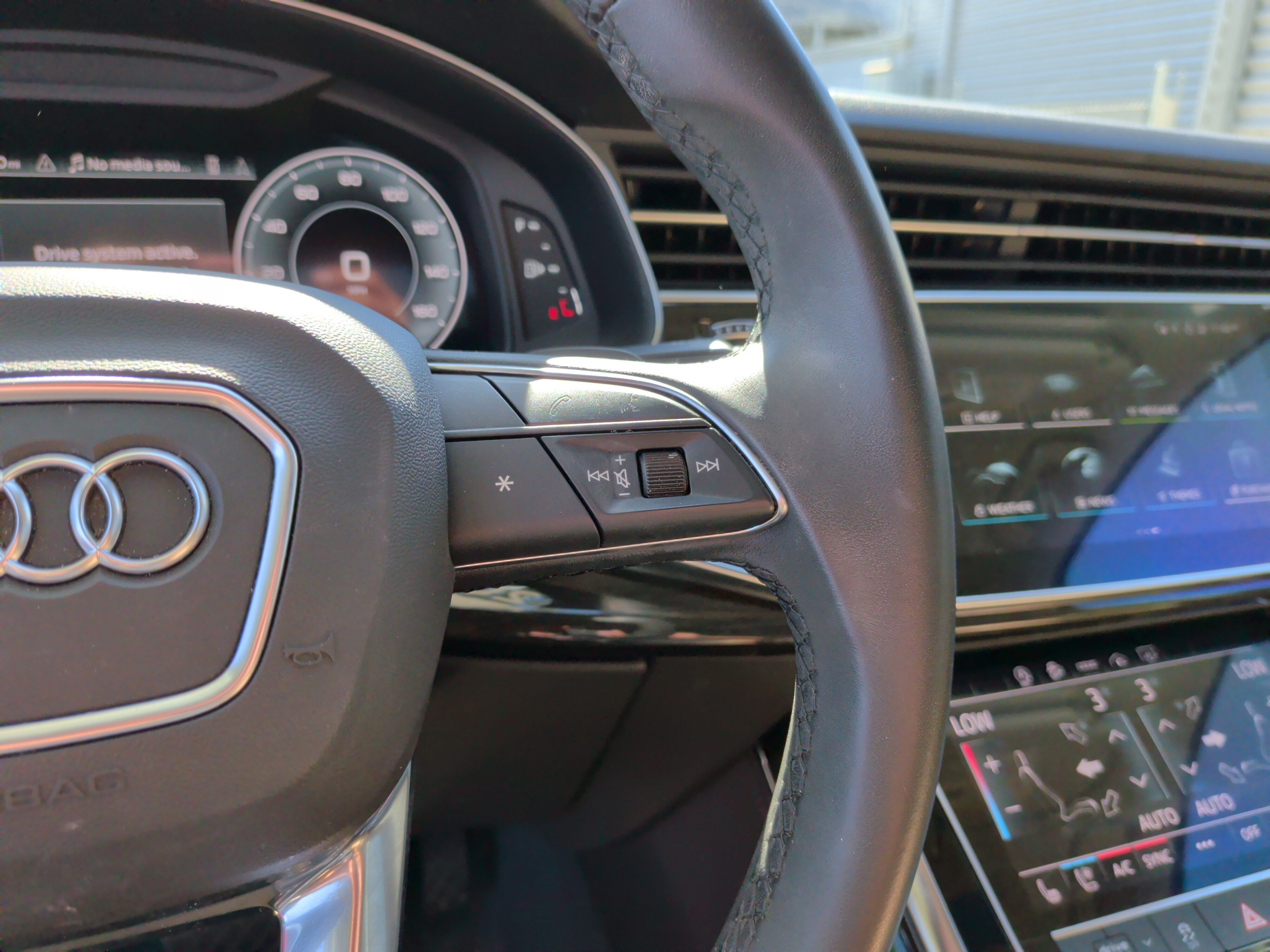 Used 2023 Audi Q7 2.0T Premium Plus w/ Premium Plus Package AWD/4WD image 19
