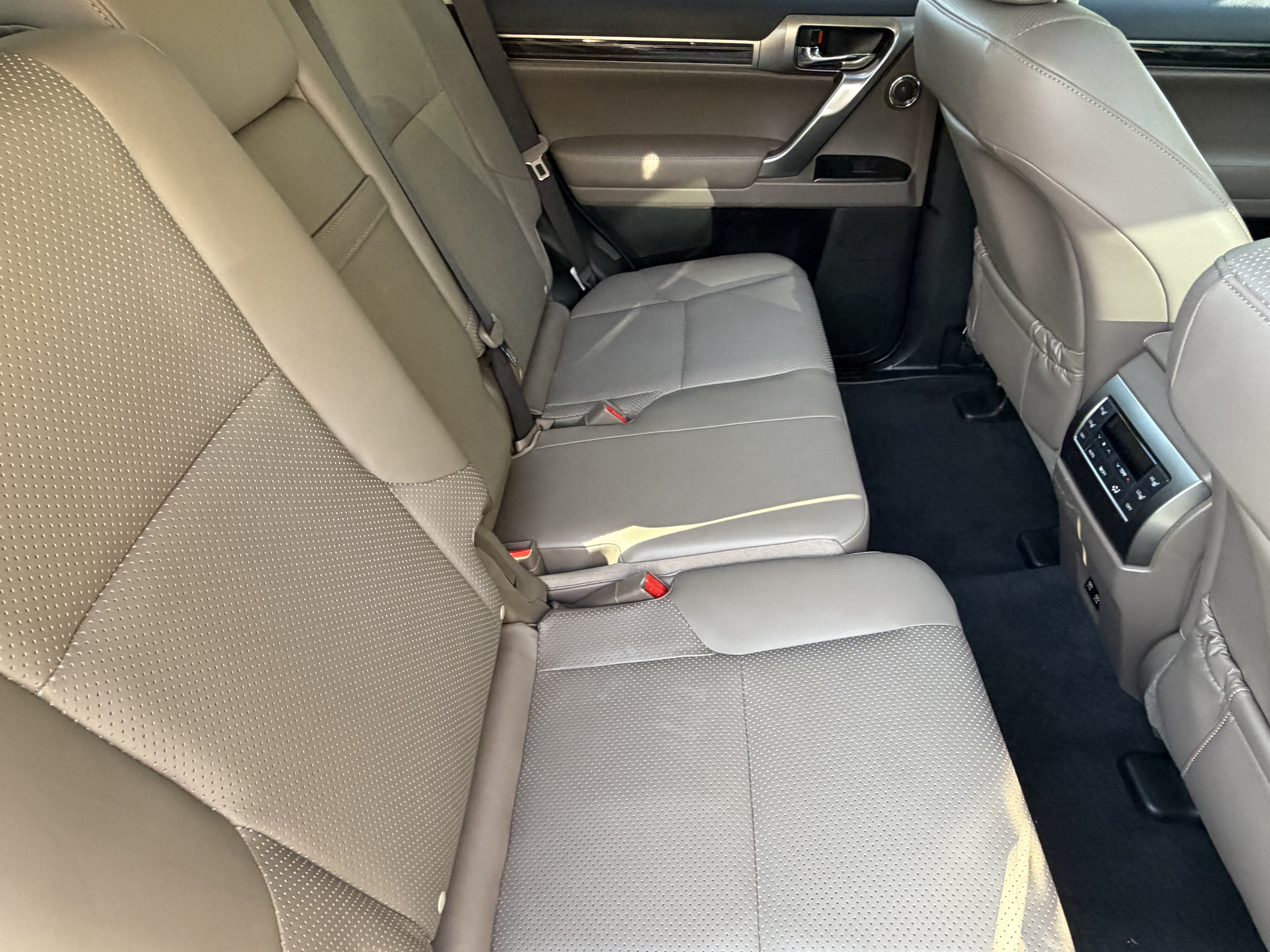 Certified 2023 Lexus GX 460 Luxury w/ Accessory Package AWD/4WD image 77