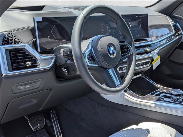 New 2026 BMW X5 xDrive40i w/ M Sport Package AWD/4WD video 3