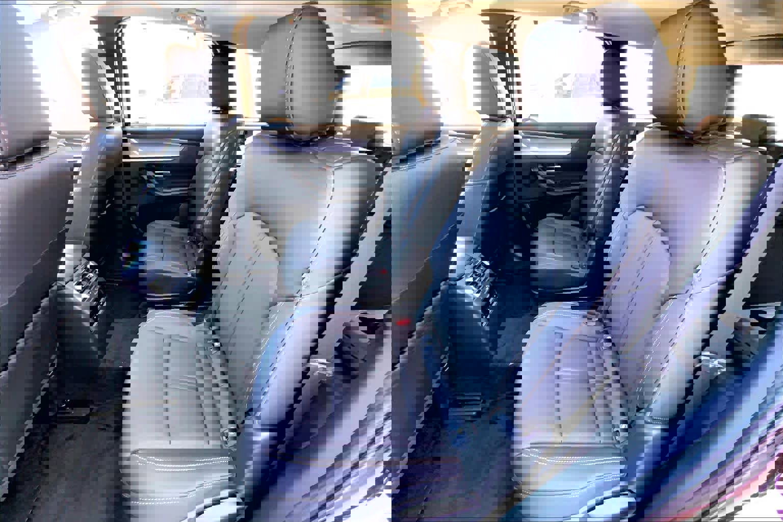 Used 2024 MAZDA CX-90 Plug-In Hybrid w/ Premium Pkg image 21