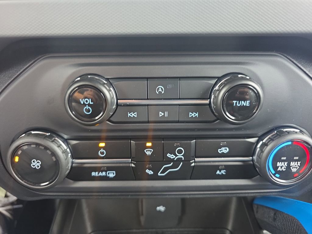 Certified 2023 Ford Bronco Black Diamond image 33