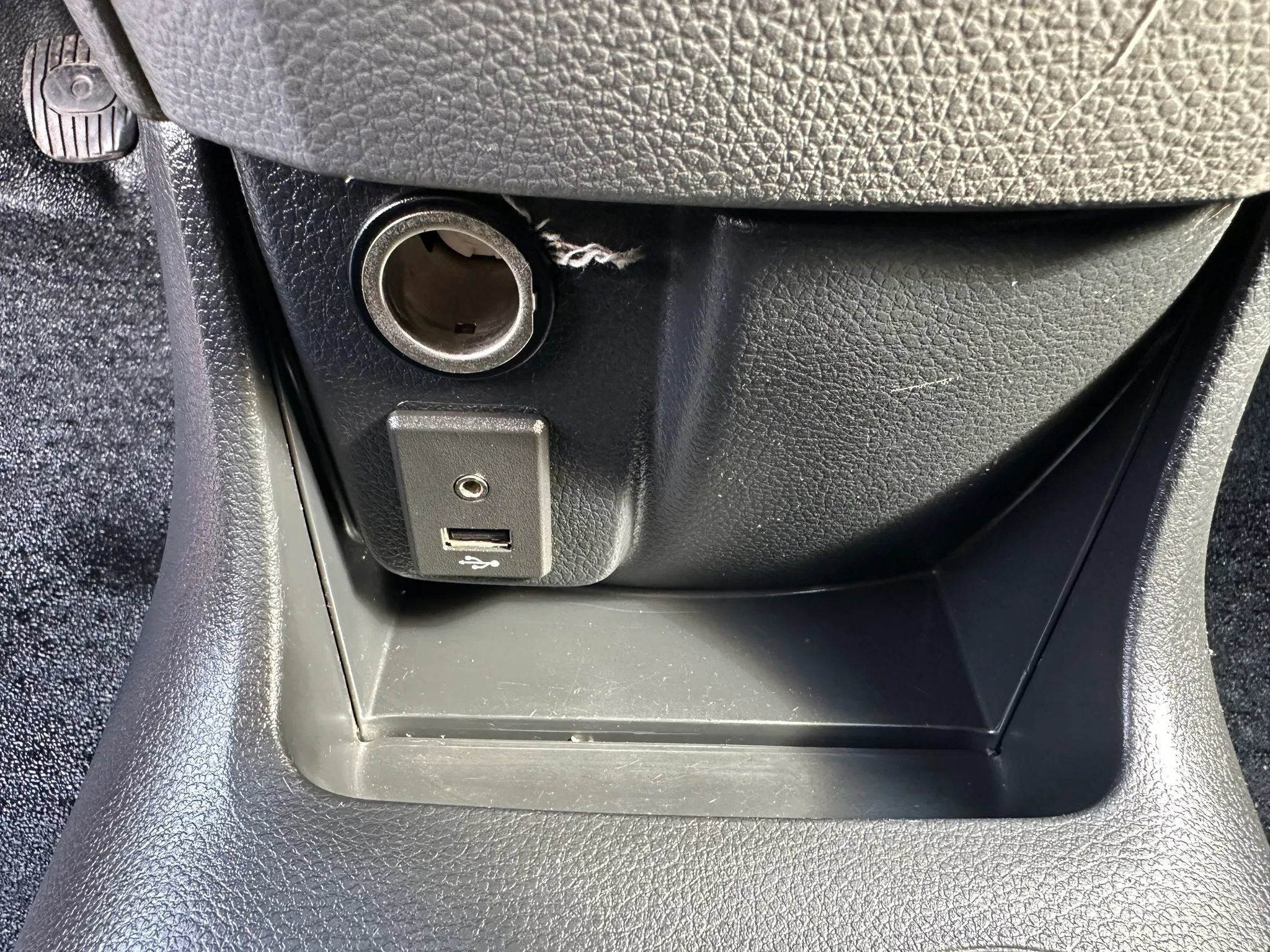 Used 2018 Nissan NV200 SV image 23