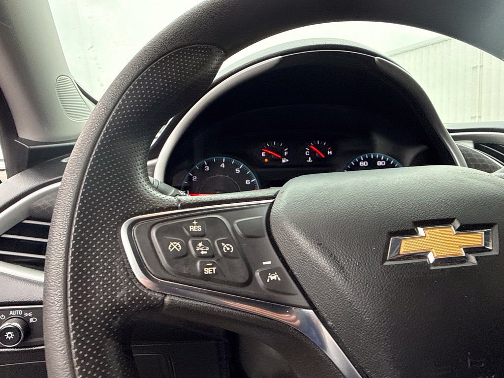 Used 2023 Chevrolet Malibu LS FWD image 13