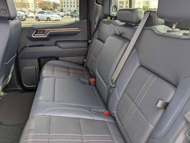 Used 2022 Chevrolet Silverado 1500 High Country w/ Technology Package image 14