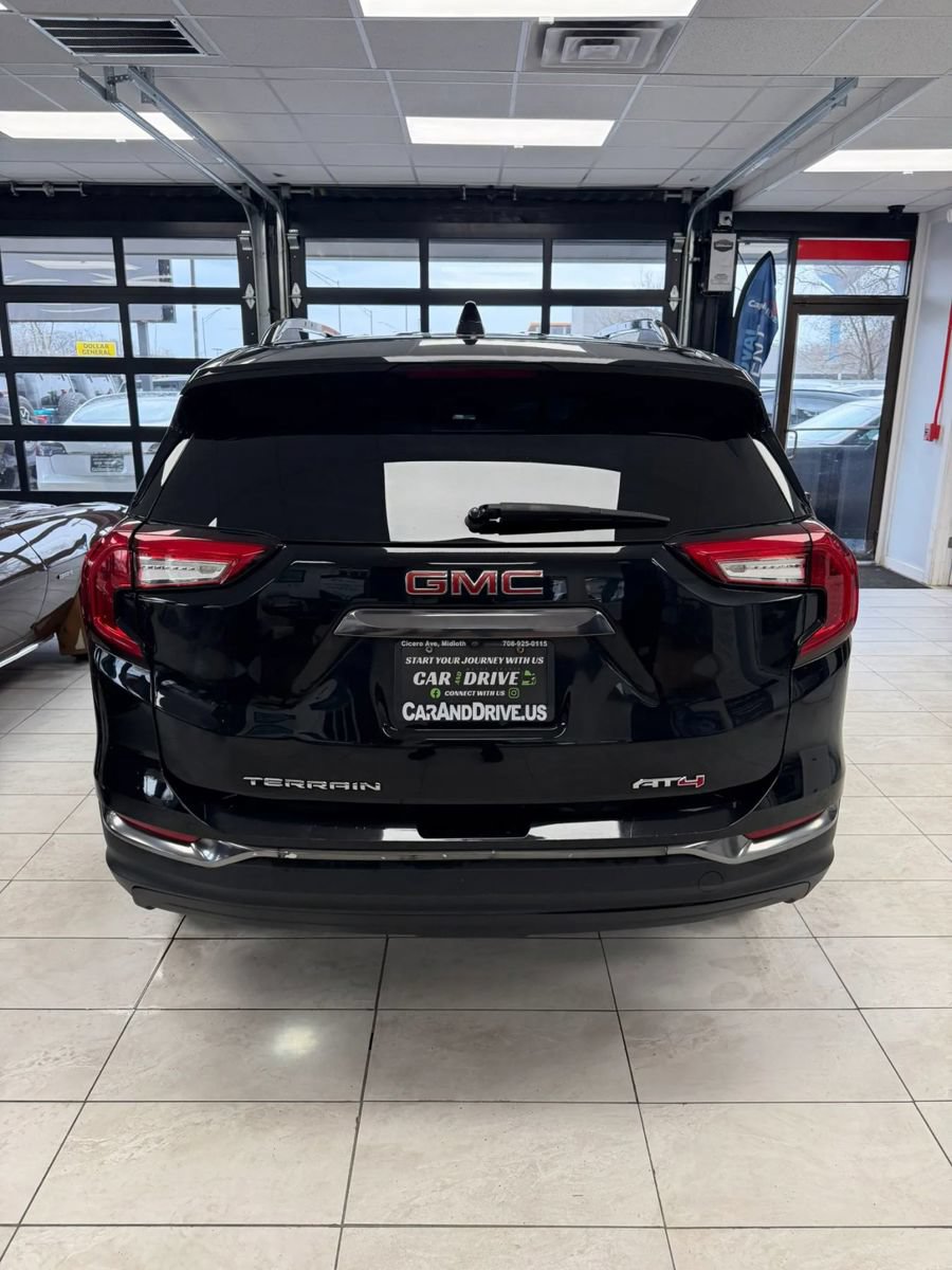 Used 2022 GMC Terrain AT4 AWD/4WD image 5