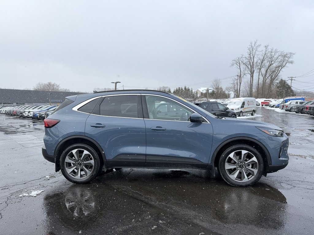 Certified 2023 Ford Escape Platinum w/ Premium Technology Package image 8