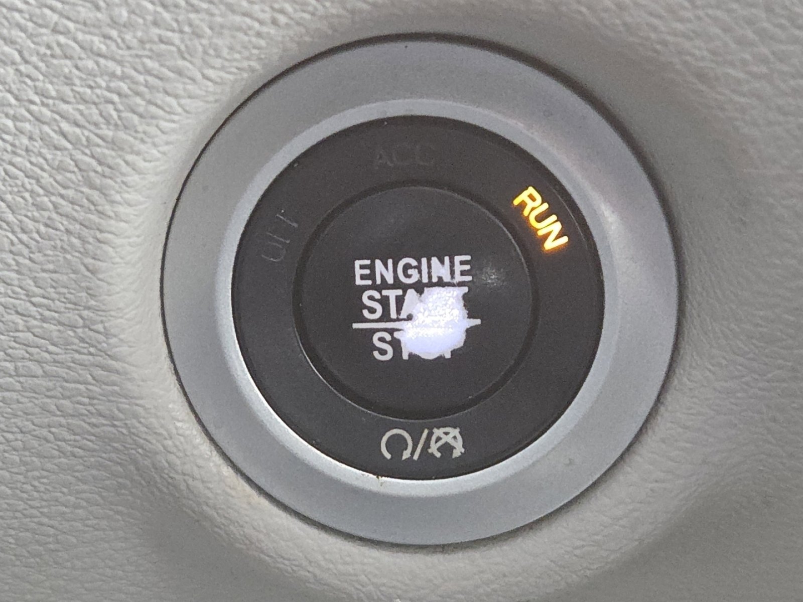 Used 2017 Chrysler Pacifica Touring-L w/ Tire & Wheel Group image 29