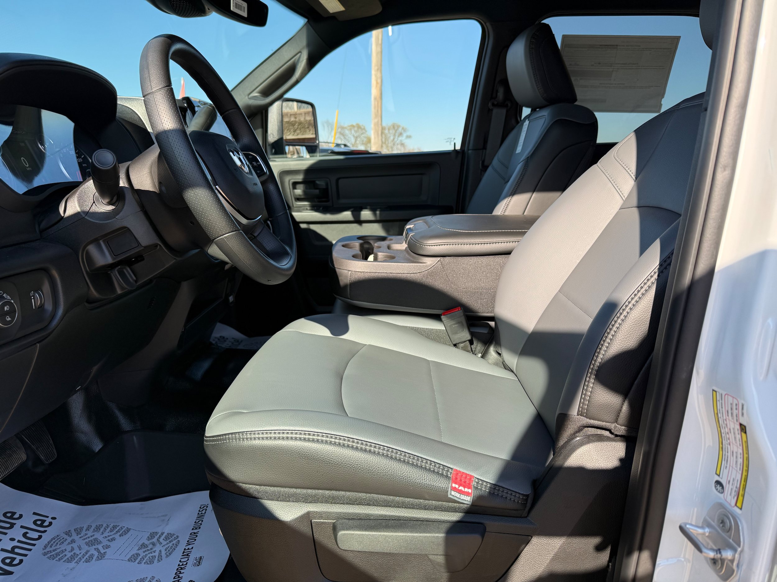New 2026 RAM 3500 Tradesman AWD/4WD image 8