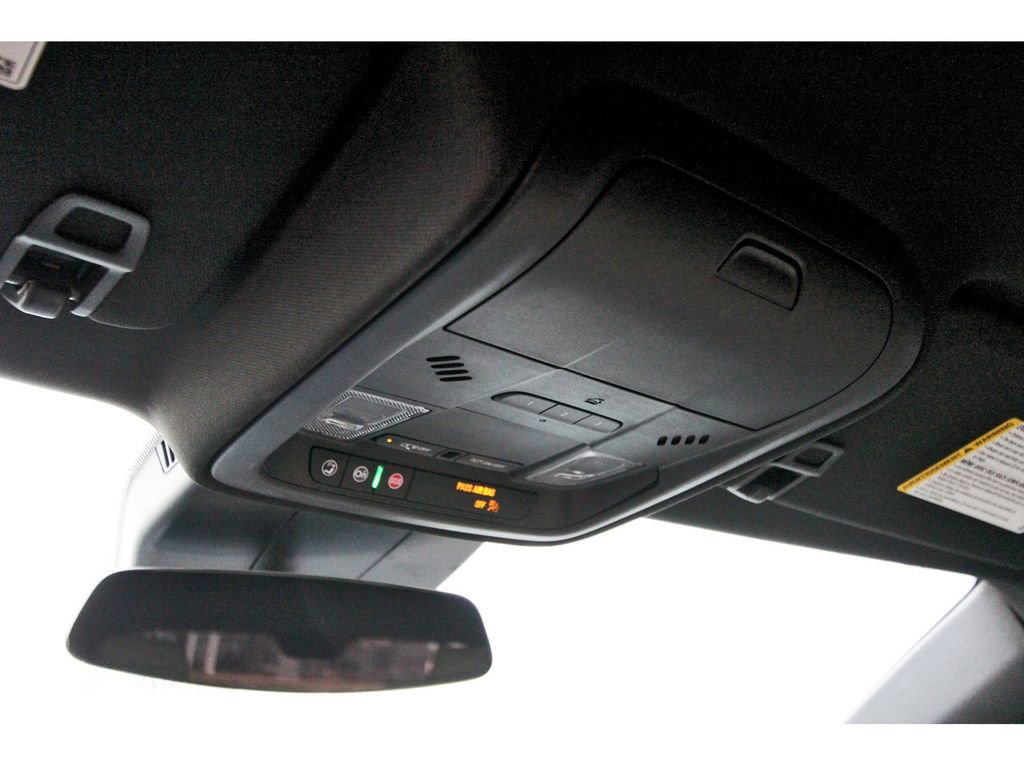 Certified 2025 Cadillac XT4 Premium Luxury image 23