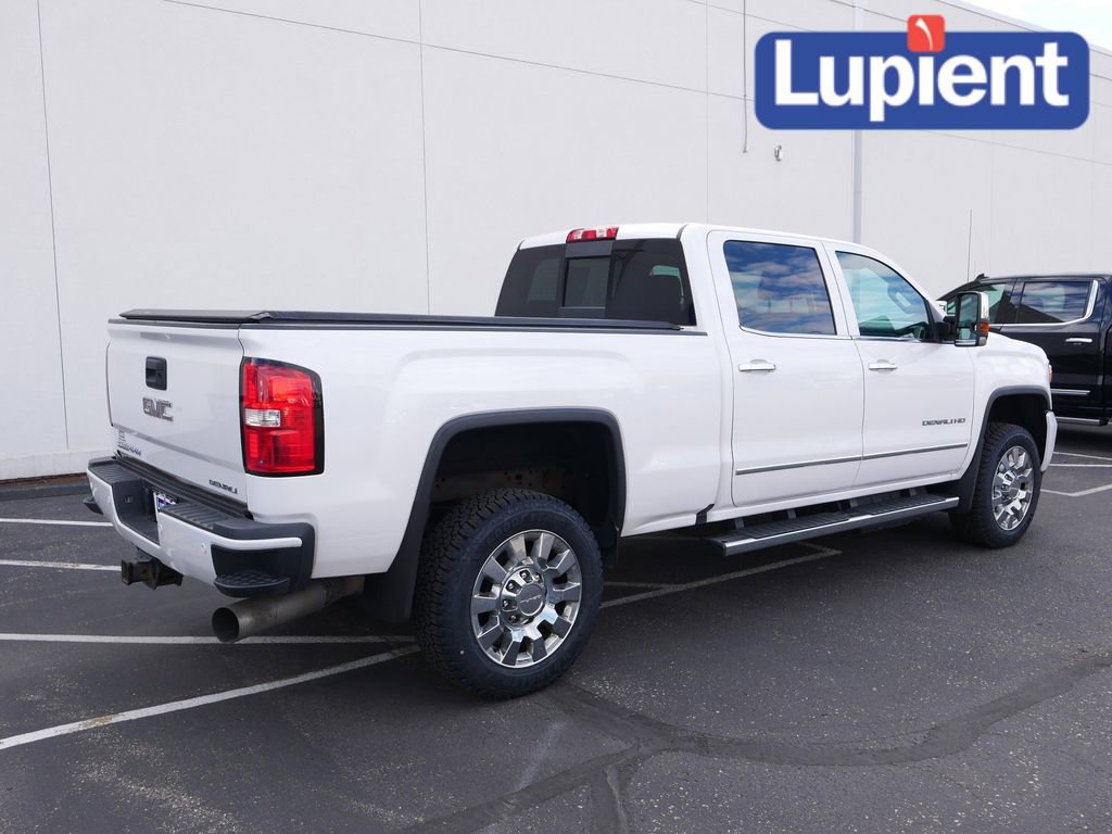 Used 2019 GMC Sierra 2500 Denali w/ Duramax Plus Package image 3