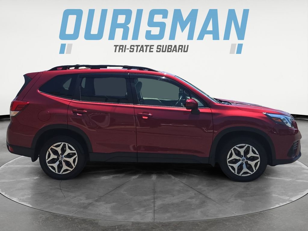 Used 2022 Subaru Forester Premium AWD/4WD image 7