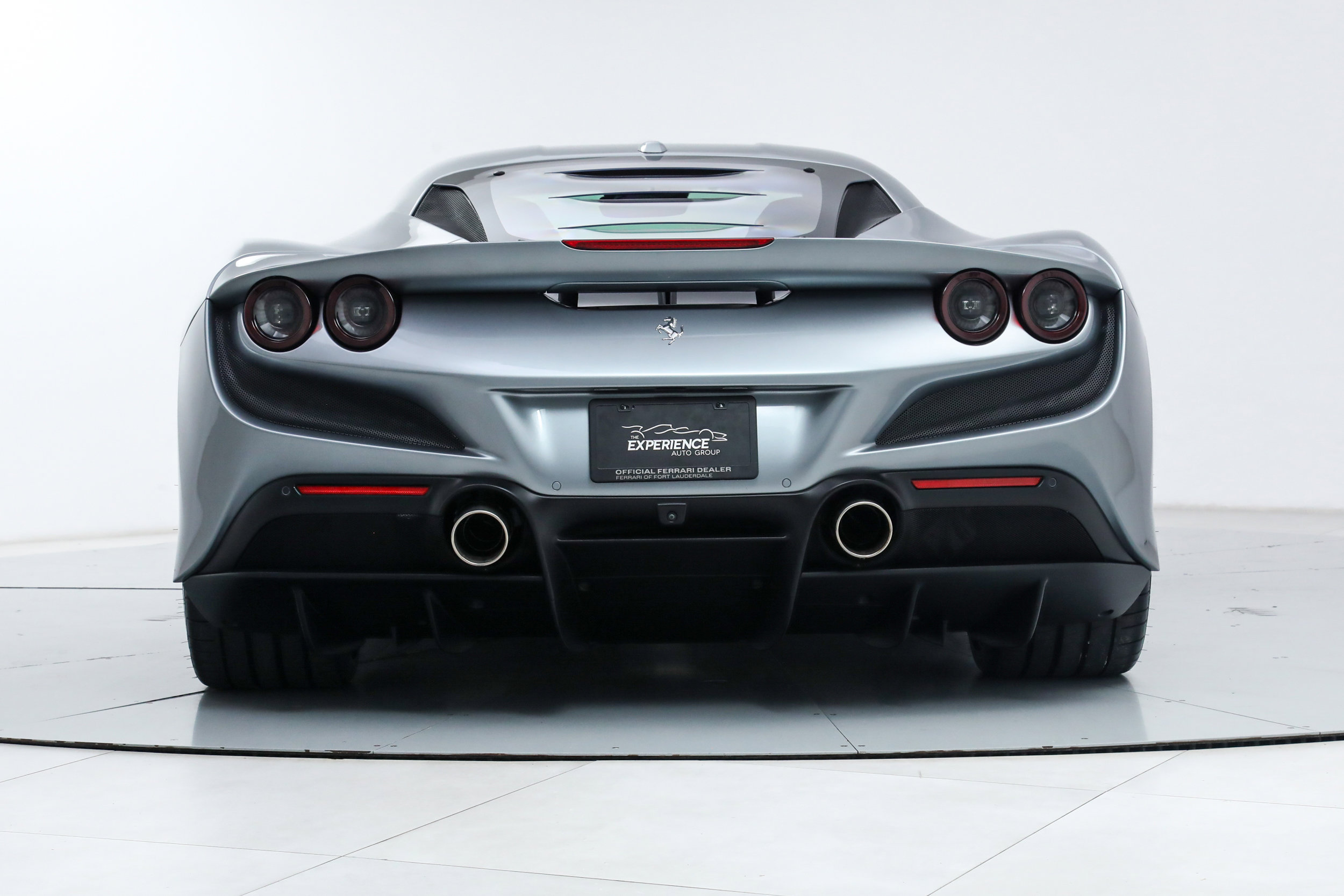 Used 2021 Ferrari F8 Tributo RWD image 8