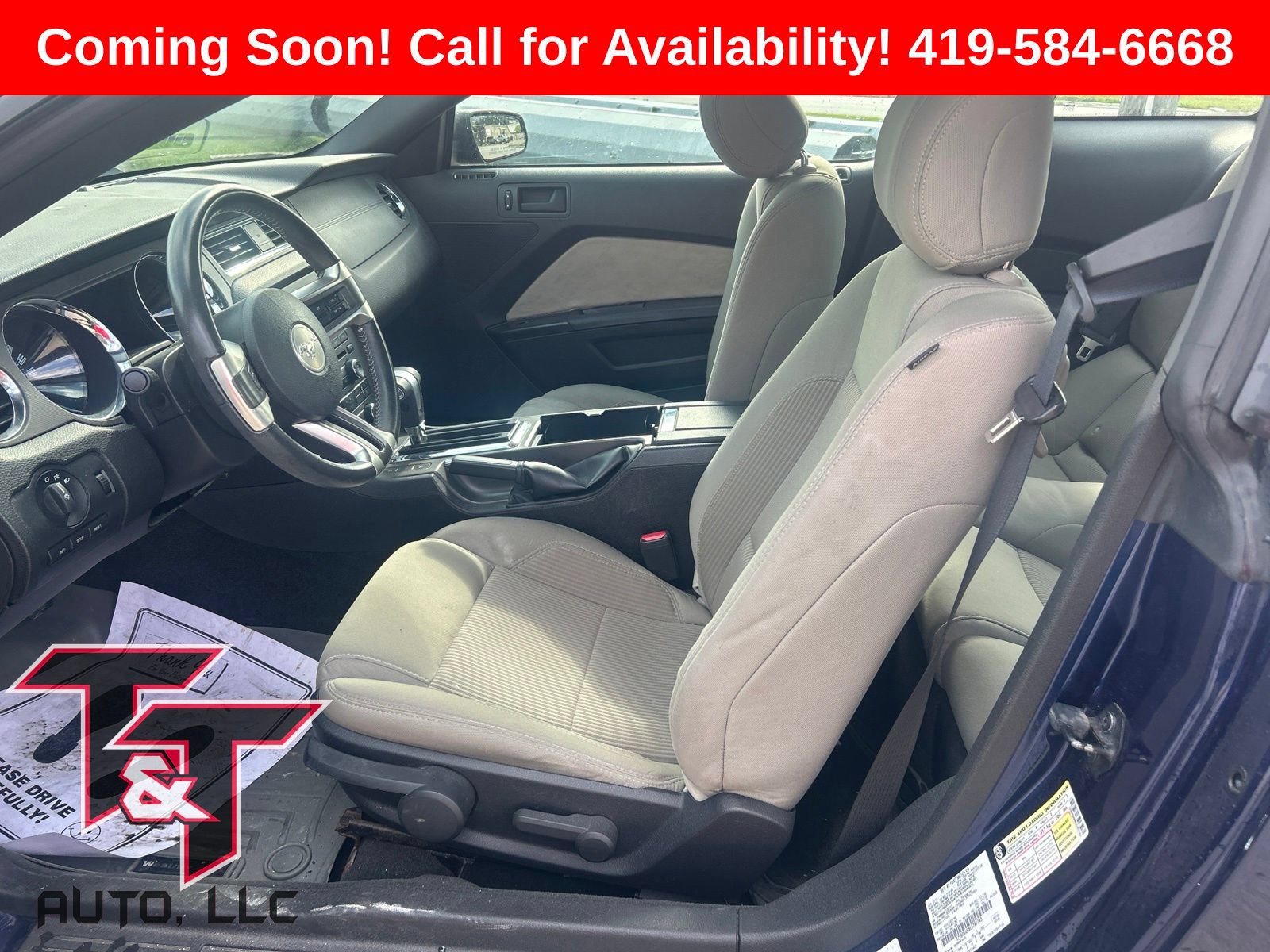 Used 2012 Ford Mustang Coupe RWD image 6
