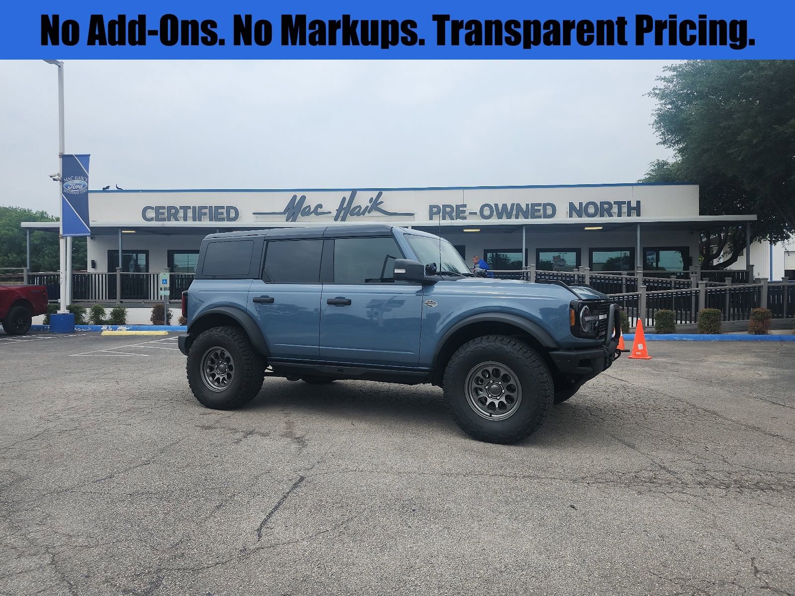 Used 2024 Ford Bronco Wildtrak AWD/4WD image 1