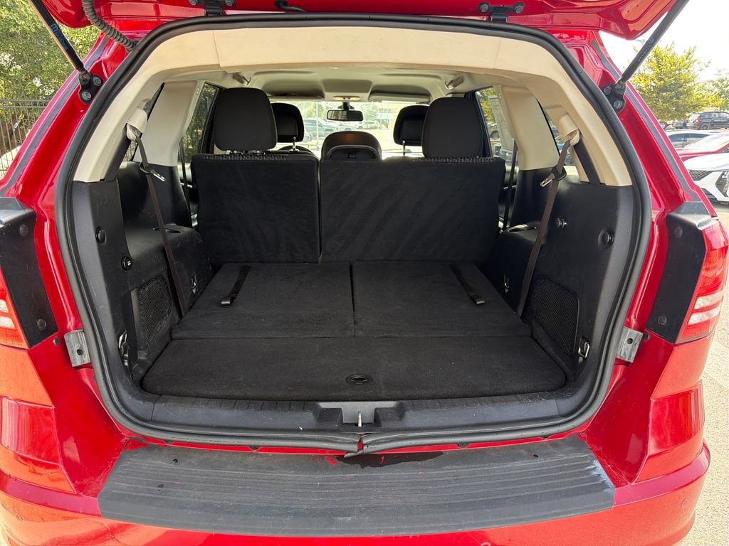 Used 2020 Dodge Journey SE FWD image 40