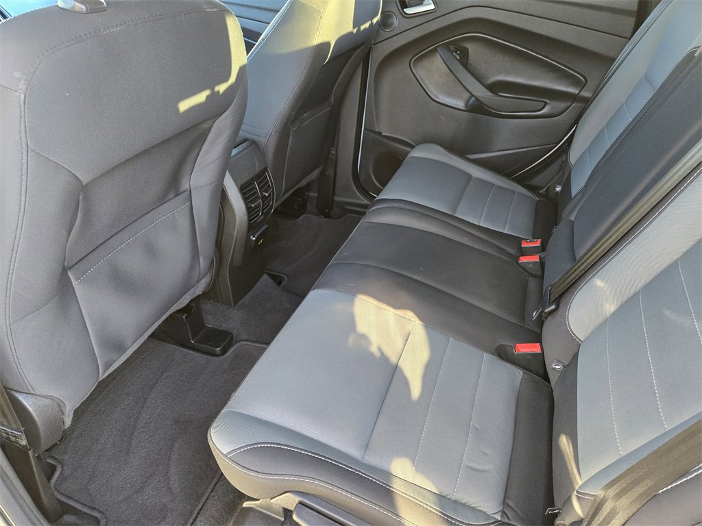 Used 2016 Ford Escape SE w/ Equipment Group 201A image 29