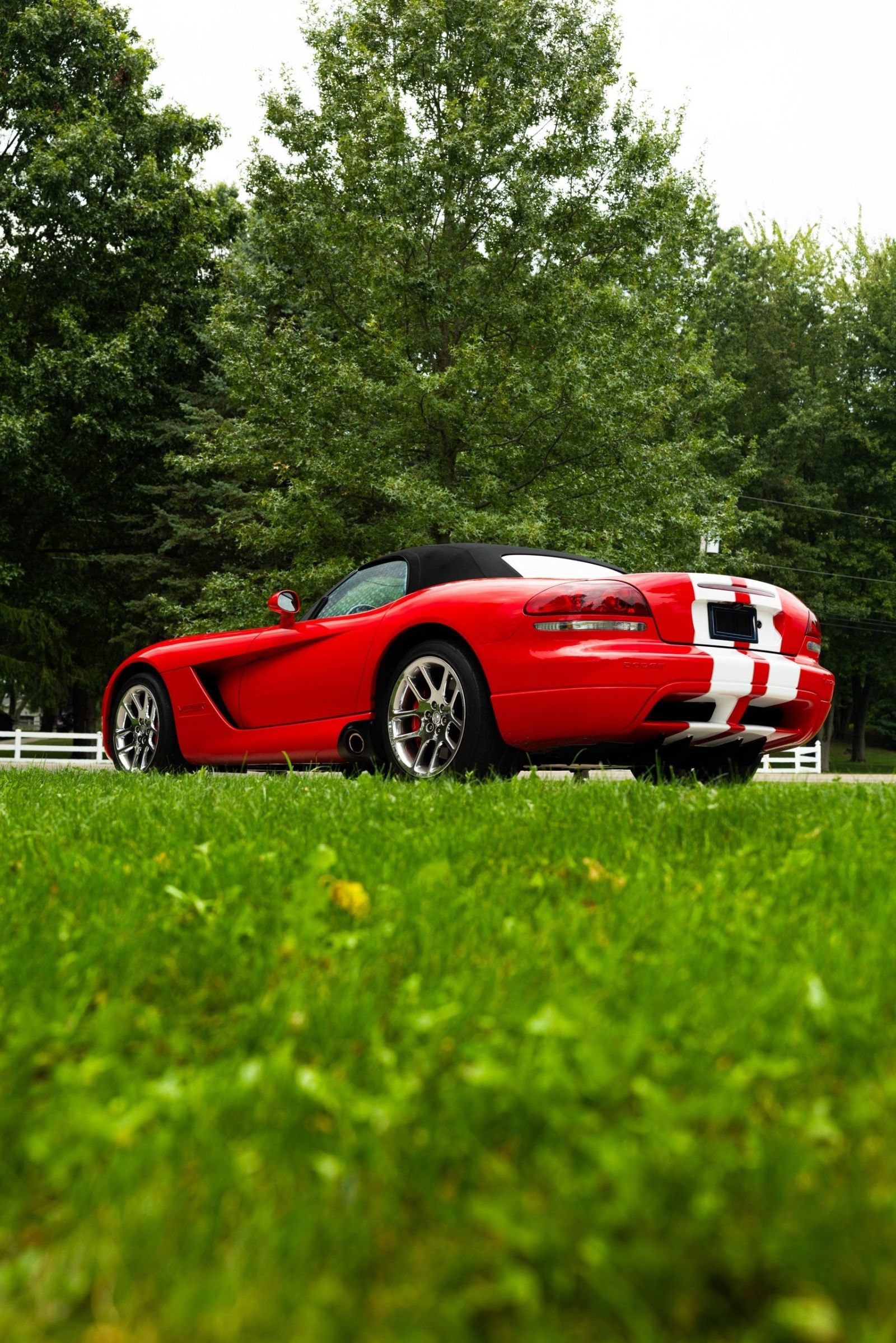 Used 2004 Dodge Viper SRT-10 RWD image 31