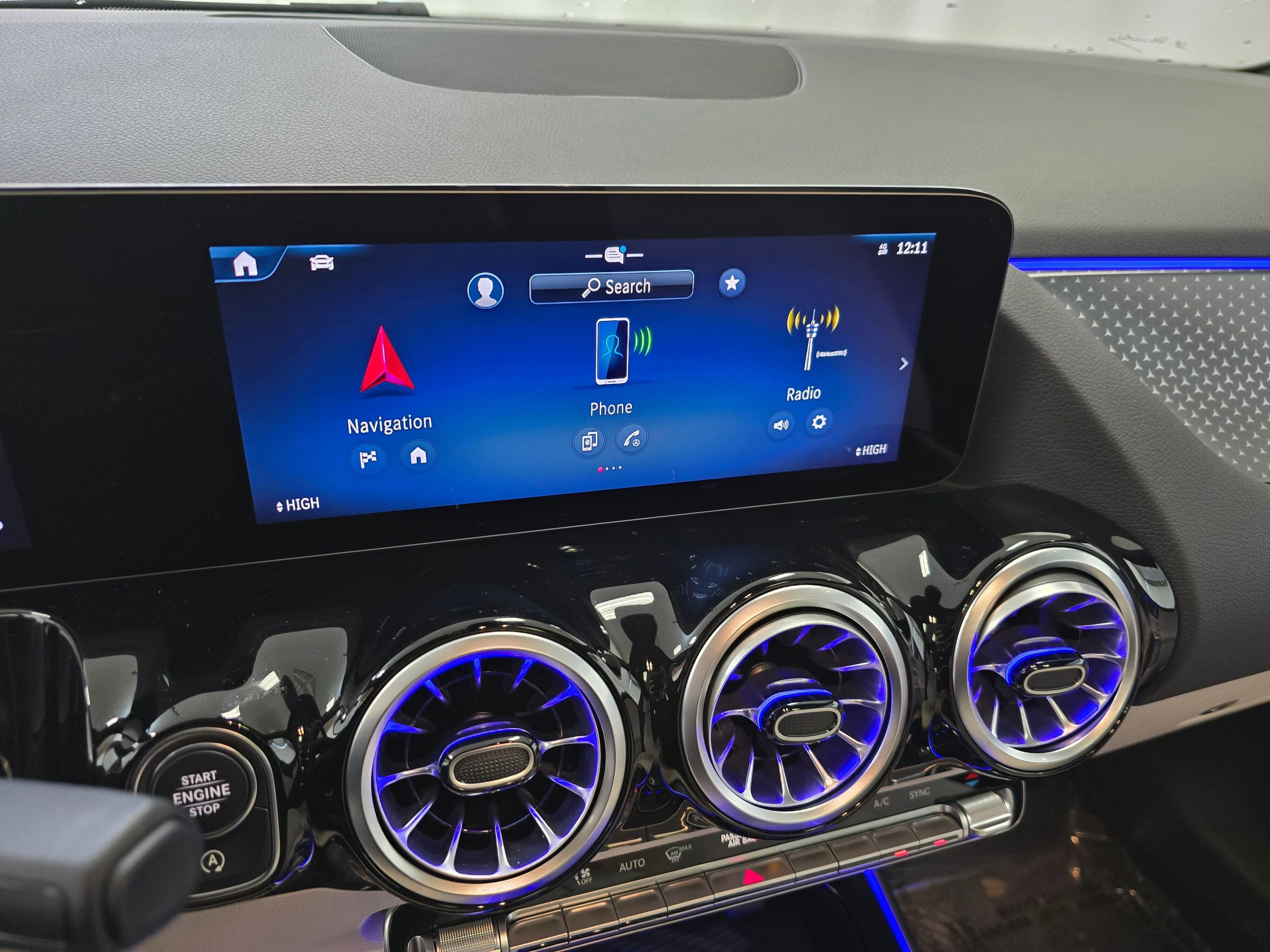 Used 2025 Mercedes-Benz GLA 250 4MATIC image 15