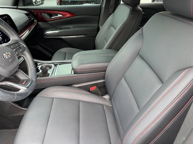 Certified 2025 Chevrolet Traverse Z71 w/ Driver Confidence Package AWD/4WD image 8