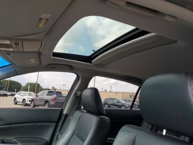 Used 2010 Honda Accord EX-L image 6
