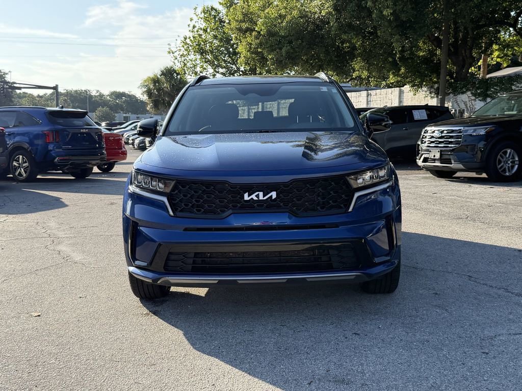 Certified 2023 Kia Sorento S w/ Panoramic Sunroof Package FWD image 3